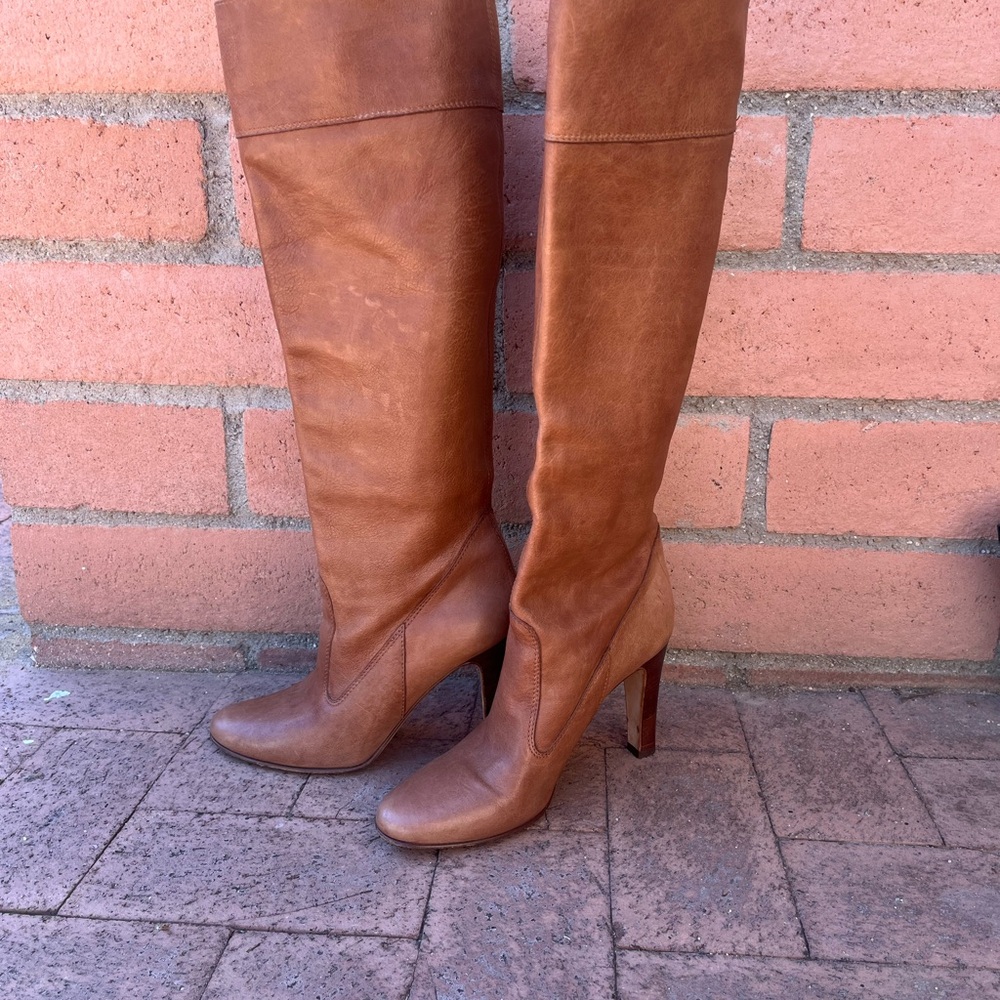 Michael Kors Brown Knee-High MADE IN ITALY Leather Boots, size 8